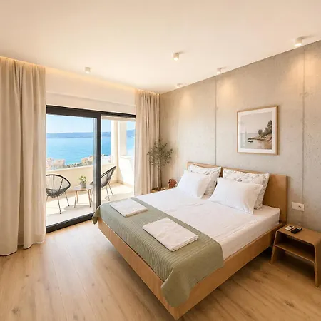 Beachfront With Pool 빌라 Kaštela