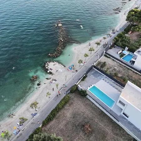 Beachfront With Pool