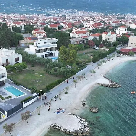 Beachfront With Pool