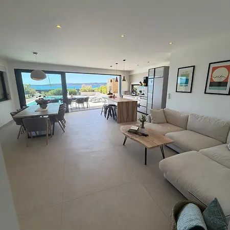 Beachfront With Pool